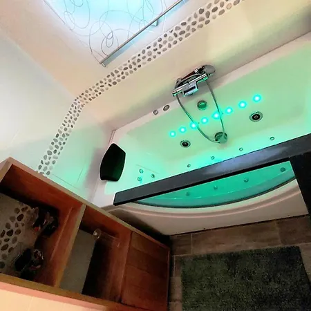 Maison Des Oliviers - Climatisee - Piscine - Proche Ile De Re - La Rochelle *